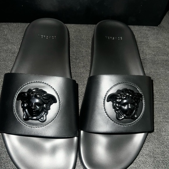 Versace Pool Slides - Picture 5 of 6